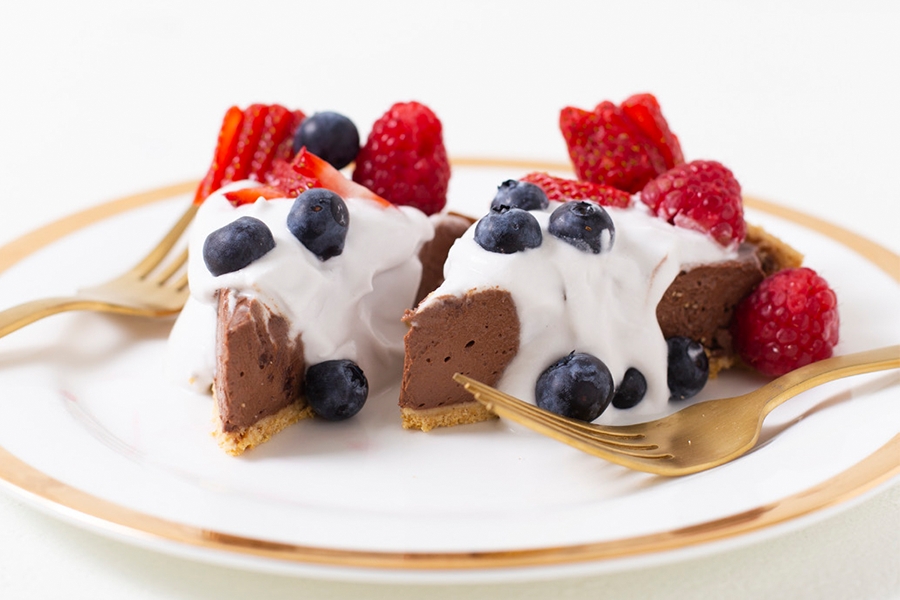 FOUR-INGREDIENT CHOCOLATE PIE