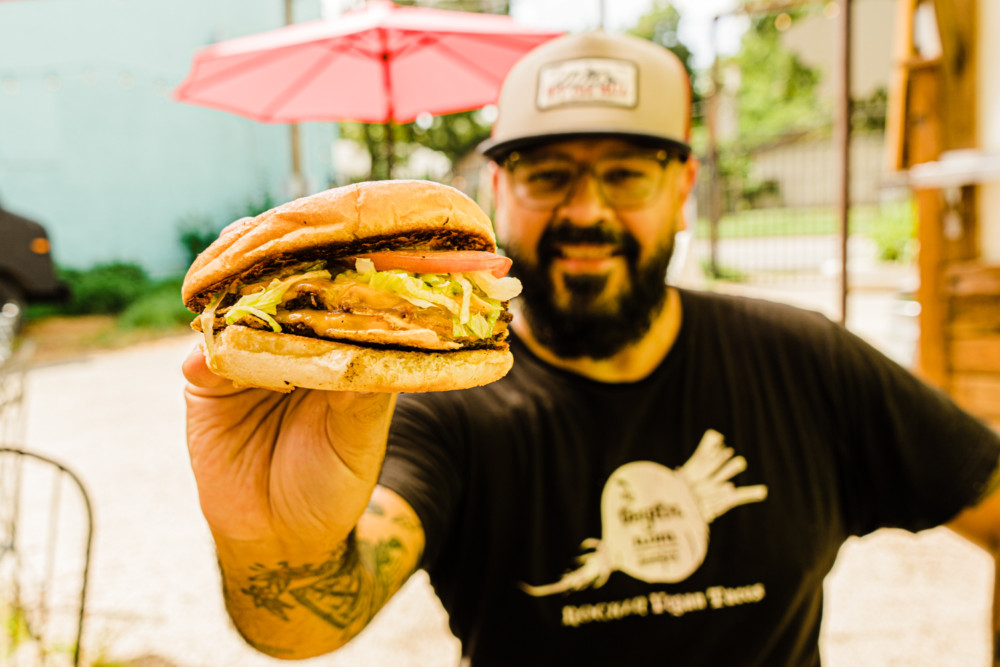 Nom Burgers Launches Austin’s Newest Vegan Food Truck, SELLS OUT Opening Day!