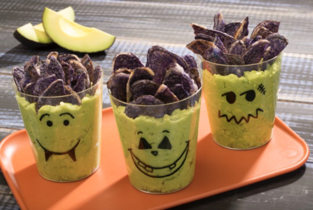 HALLOWEEN GUACAMOLE CUPS