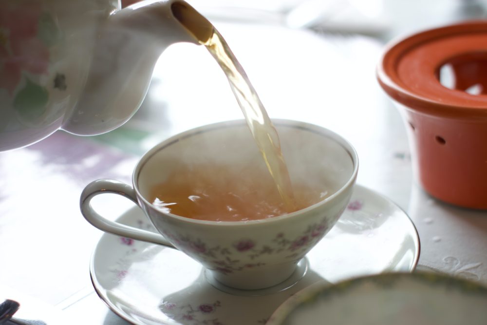 Study shows 44% of British Vegans Prefer Oat Milk in Their Tea