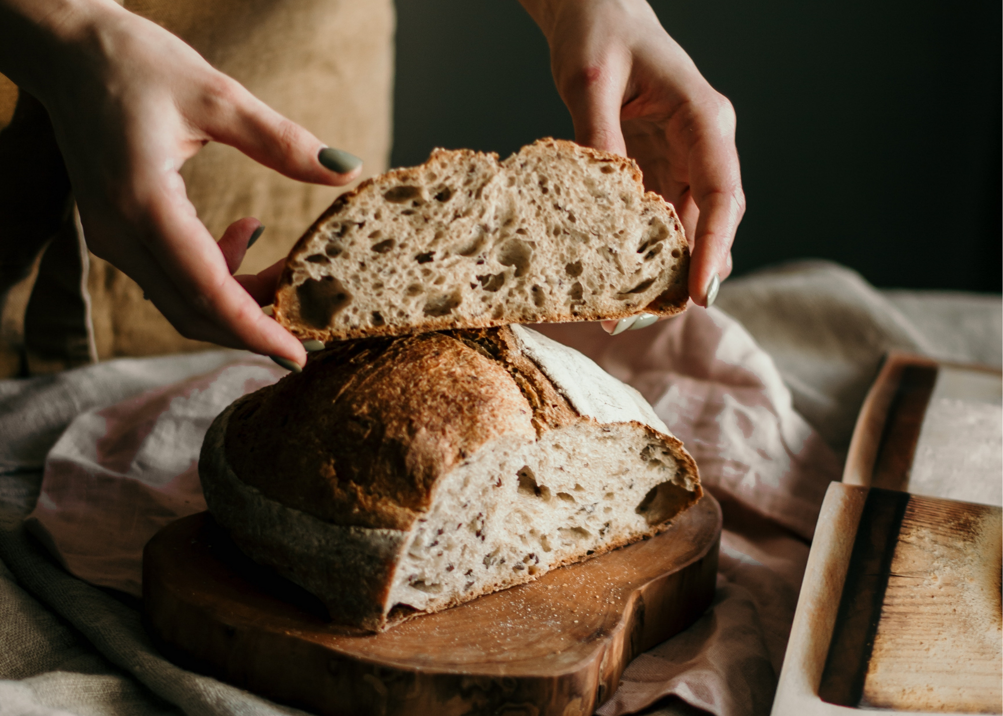Хлеб из полбы. Черный хлеб. Хлэп - bread. Well bread. Хлеб белый бездрожжевой.